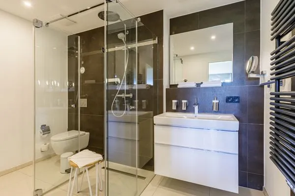 Ferienwohnung Strandidylle Ostseebad Wustrow Badezimmer mit modernen Waschtisch  Strandidylle