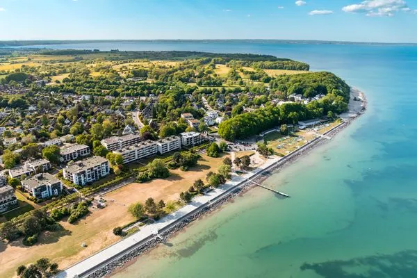 Vogelperspektive  Sonnendeck - mit zwei Balkonen und Meerblick