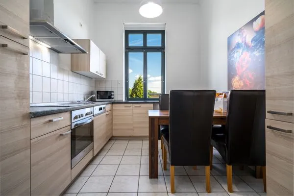 Ferienwohnung InselLiebe in Malchow - Küche mit Esstisch  InselLiebe
