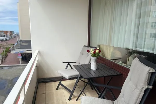 kleiner Meerblick vom Balkon Ferienwohnung im Haus Strandstr.22 Kammel App. 34 / TG Platz Nr.112  obere Ebene