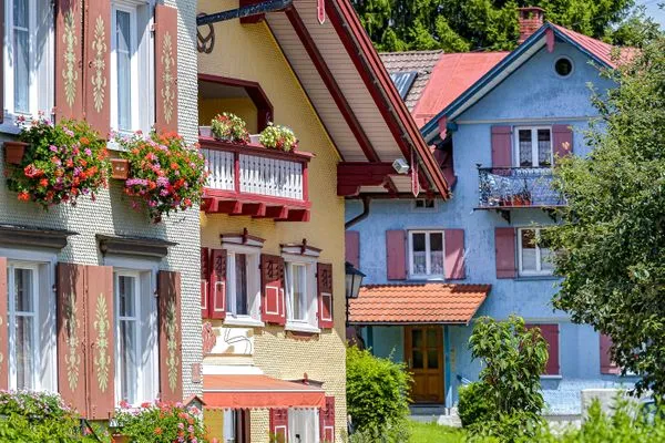 Ferienhaus Allgäutraum Ferienwohnung Allgäutraum Seenahes Allgäu - Scheidegg_Schindelhaeuser-Ortsmitte_Wolfgang-B.-Kleiner