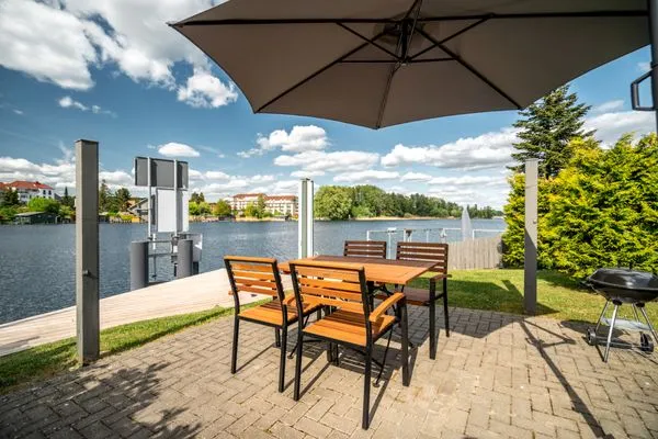 Ferienwohnung InselLiebe Malchow - Terasse mit Grill  InselLiebe