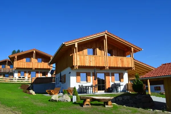 Hauptansicht  Holzar Chalet - Feriendorf Via Claudia Haus 72