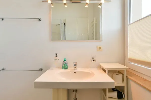 Badezimmer Haus Carl Stegmann Ferienwohnung FADAMA-HIN