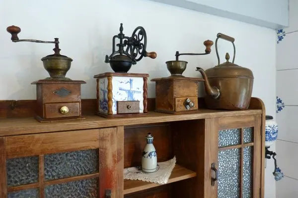 Küche in der Friesenhaushälfte Hommelkasche in Süddorf auf der Nordseeinsel Amrum Friesenhaus Amrum Hommelkasche