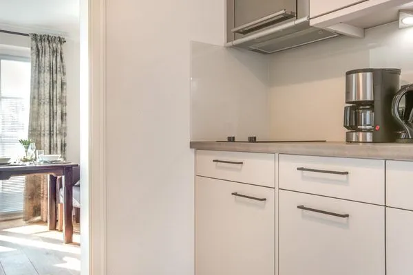 Küche / Küchenzeile  Kampstr. 9, W4, GB3