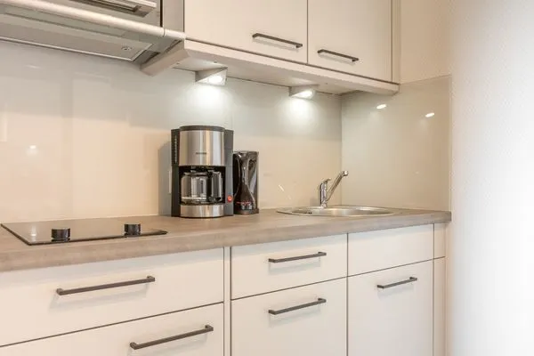 Küche / Küchenzeile  Kampstr. 9, W4, GB3