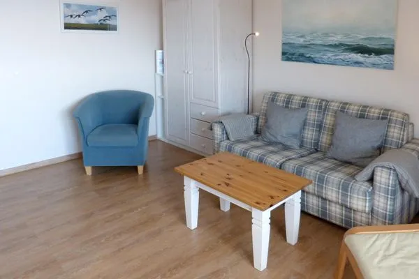 Wohnzimmer in der Ferienwohnung Alpenstrandläufer in Wittdün auf Amrum Haus *Südspitze 17* Ferienwohnung *Alpenstrandläufer*