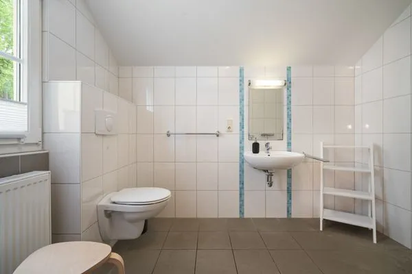 Ferienhaus Zander Fuenfseen Badezimmer Erdgeschoss  Zander