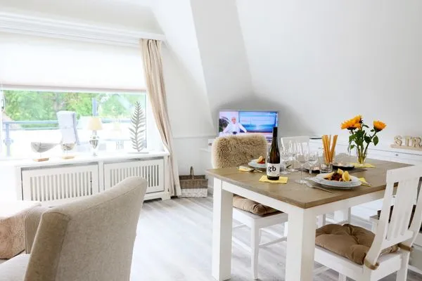 Wohnzimmer  Skellinghörn 24, Whg. 5, DG