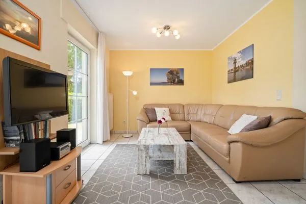 Ferienhaus Schwanensee Ferienpark Lenzer Höh Wohnbereich mit Terrassenzugang  Schwanensee