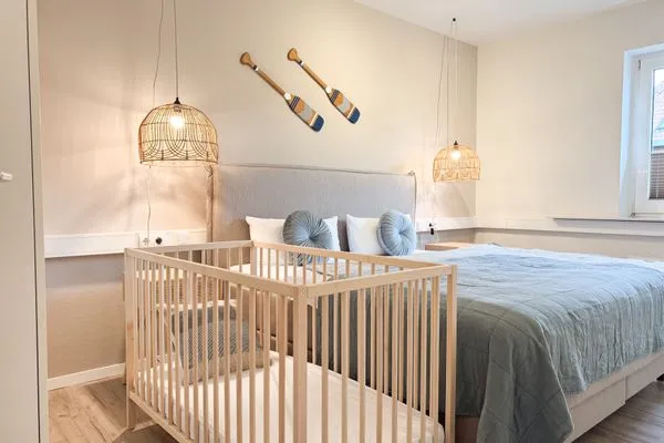 Schlafzimmer  Ferienwohnung 'Borbystrand' in Eckernförde – Strandnah und familienfreundlich