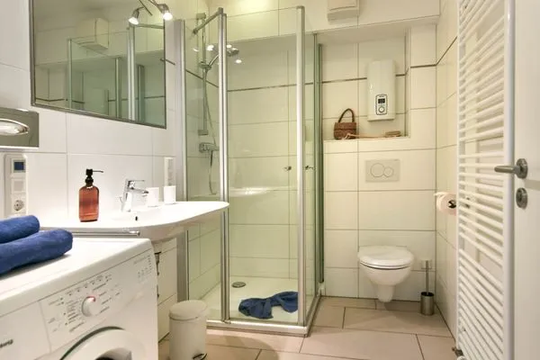 Badezimmer Haus Anna See Ferienwohnung Südperle