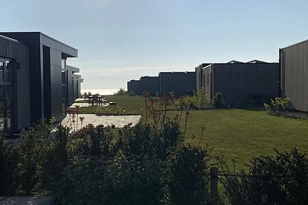  Enkhuizer Strand Enkhuizer Strandchalet mit Zaun Nr. 257