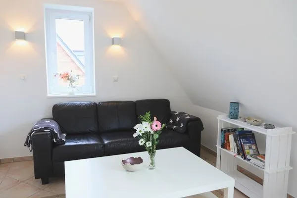 Wohnzimmer  Haderslebener Str. 44, DG