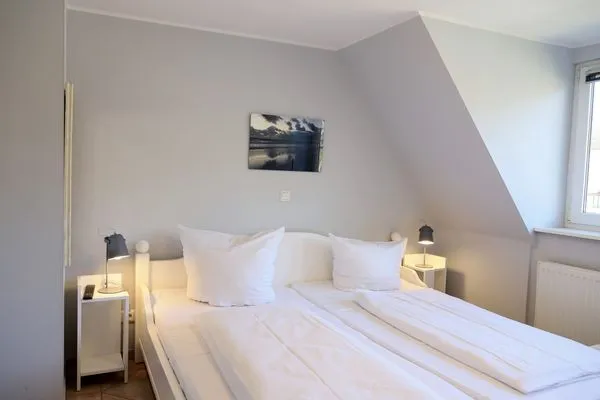 Schlafzimmer  Haderslebener Str. 44, DG
