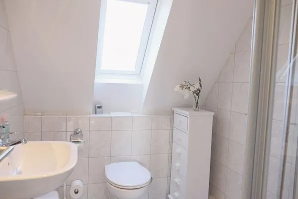 Badezimmer  Haderslebener Str. 44, DG