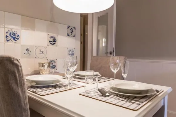 Dekoratives Detail  Trift 30, Whg. 3, To Erst