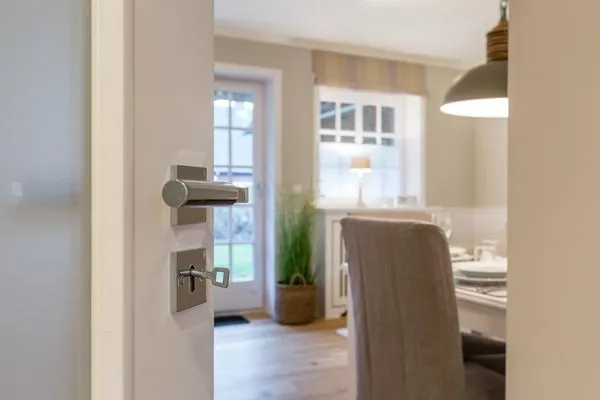 Empfang  Trift 30, Whg. 3, To Erst