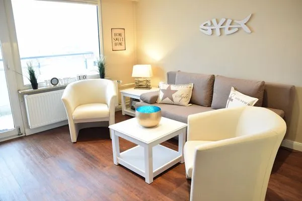 Wohnzimmer  Kjeirstr. 19-21, Whg. 101