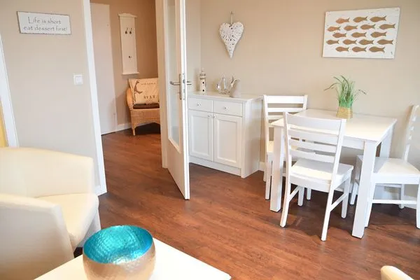 Wohnzimmer  Kjeirstr. 19-21, Whg. 101