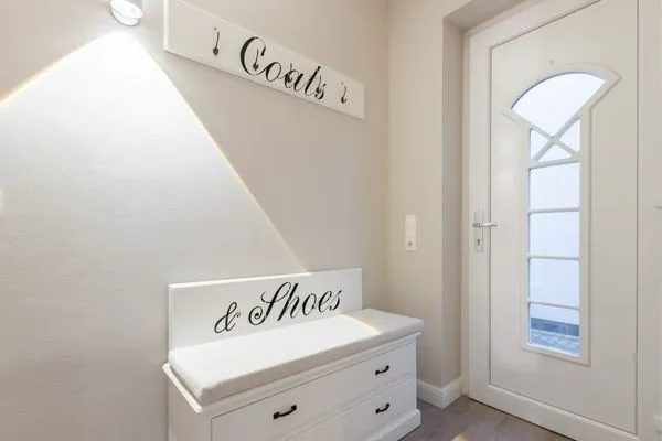 Empfang  Kirchenweg 25b, EG