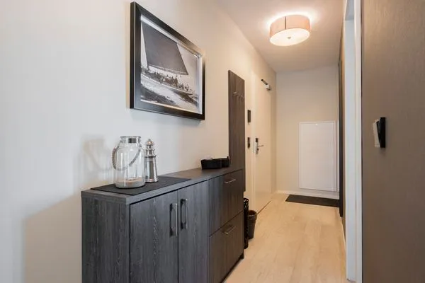 Ferienwohnung Seeluft Wustrow geräumiger Flur  Seeluft