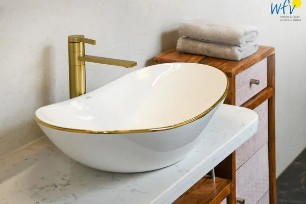 Badezimmer Haus Christine Ferienwohnung Düünstuuv