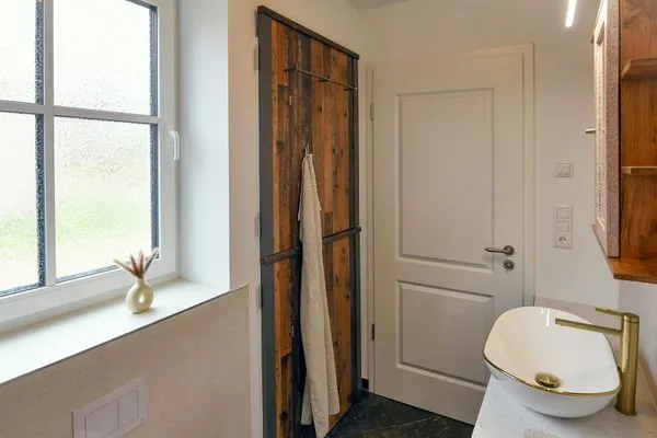 Badezimmer Haus Christine Ferienwohnung Düünstuuv