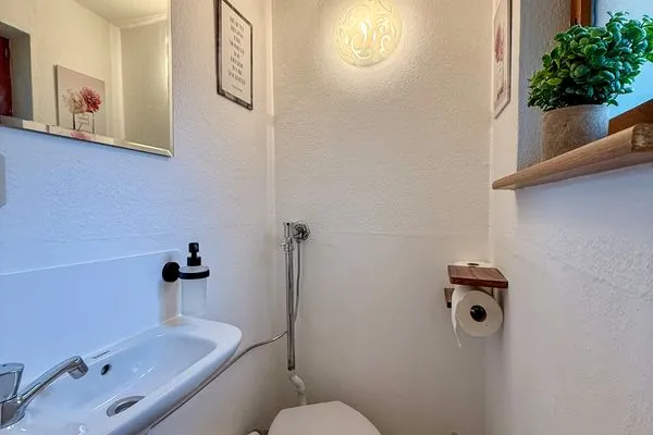 Guest WC  Wohnperle Bauernhaus Meusegast Dresden Sächsische Schweiz