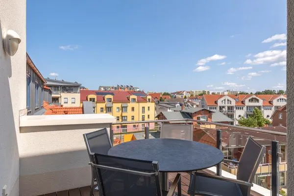 Ferienwohnung Anastasia Waren Balkon im Innenhof  Anastasia