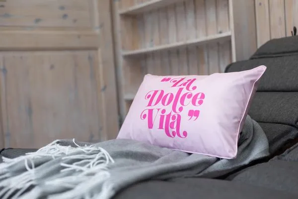 Liegen zur Entspannung im Wintergarten  VITA Sonnholm