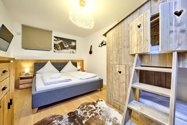 Bedroom  AlpenAmbiente