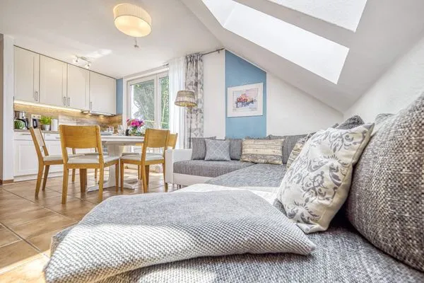 Wohnbereich mit offener Küche Residenz am Strand Seeschwalbe - Wohnung 4-62