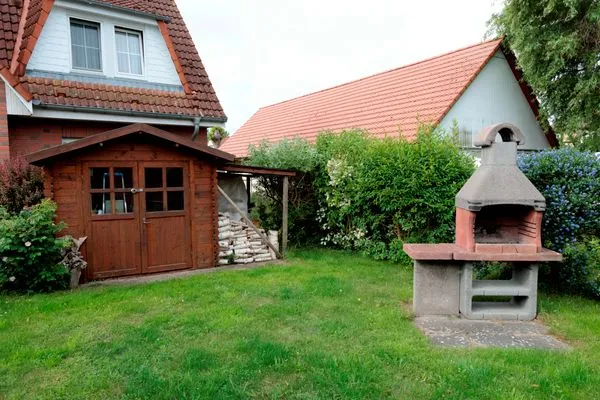 Blick in den Garten  Wuschels Hütt