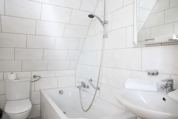 Badezimmer  Friesische Str. 58 - DG