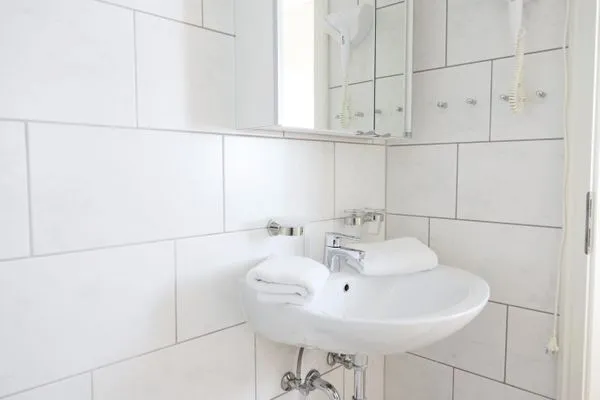 Badezimmer  Friesische Str. 58 - DG