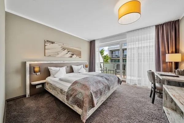 Strand No 1 Hotel Strand No 1 - Doppelzimmer - Landseite SPO Bad - 