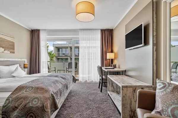 Strand No 1 Hotel Strand No 1 - Doppelzimmer - Landseite SPO Bad - 