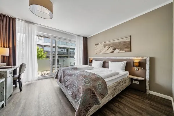 Strand No 1 Hotel Strand No 1 - Doppelzimmer - Landseite SPO Bad - 