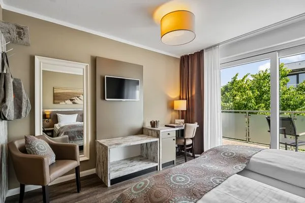 Strand No 1 Hotel Strand No 1 - Doppelzimmer - Landseite SPO Bad - 