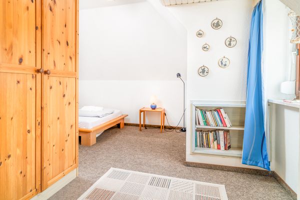  Haus Sonnenblume Halbinsel Eiderstedter - Kleiderschrank