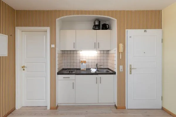 Ferienwohnung Hochzeitskoje Waren Küchenzeile  Hochzeitskoje