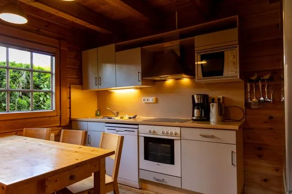 Küche / Küchenzeile  Economy Blockhaus Fernando Magellan