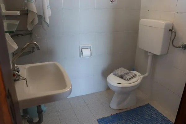 Bathroom  Tassos 2