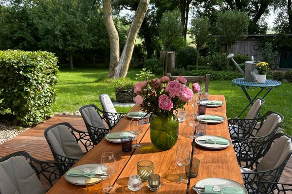  Op de Warft Kating / Katingsiel - Gartentisch