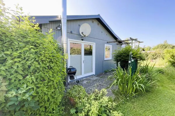 Ungestörter Garten mit Terrasse und Grill  VITA Sonnholm