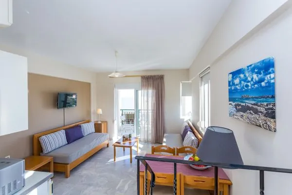 Wohnzimmer  Radama A1