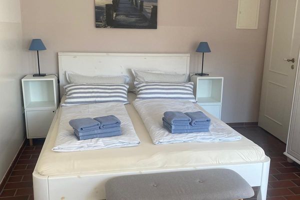  Haus Nepomuk Whg. 2 Nebel - Schlafzimmer