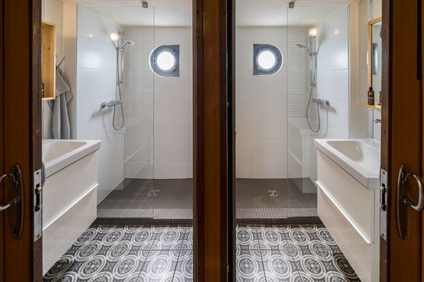  Urlauberschiff Störtebeker Prerow - Badezimmer